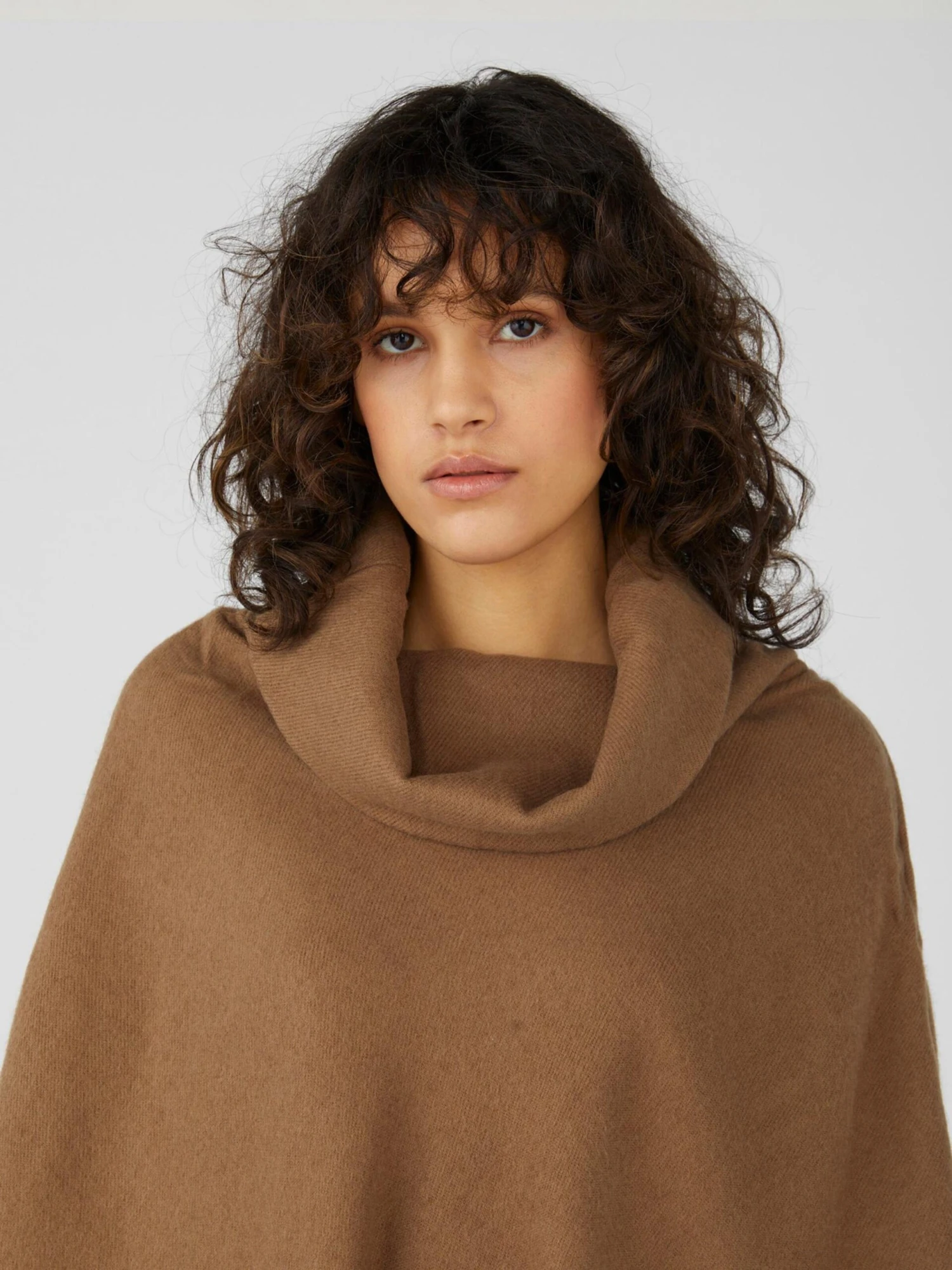 Object Ponchos & Kimonos Cape Marilyn Dames Bruin 7 Object Ponchos & Kimonos Cape Marilyn Dames Bruin - Afbeelding 5