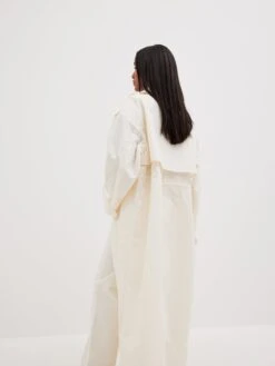 NA-KD Trenchcoats Zomerjas Dames Wit -Dameskleding Verkoop Winkel 295ce43caf18eb44a974147b82a9800e