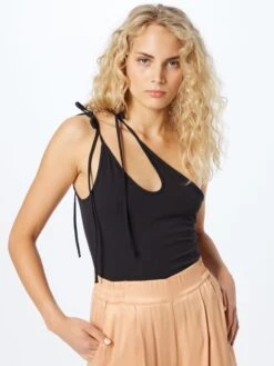 WEEKDAY Uitgaanstops Top Michelle Dames Zwart / Wit -Dameskleding Verkoop Winkel 4c4caeaf748f4b01b65ae50d1515d76c