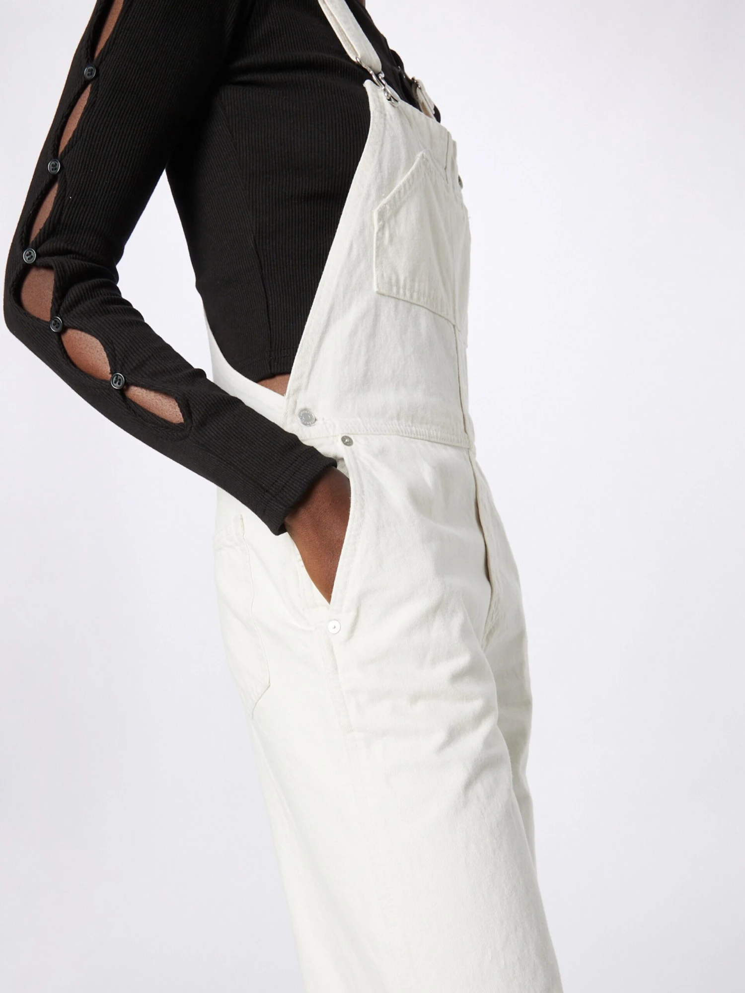 WEEKDAY Tuinbroeken Regular Tuinbroek Jeans Dames Wit 4 WEEKDAY Tuinbroeken Regular Tuinbroek Jeans Dames Wit - Afbeelding 2