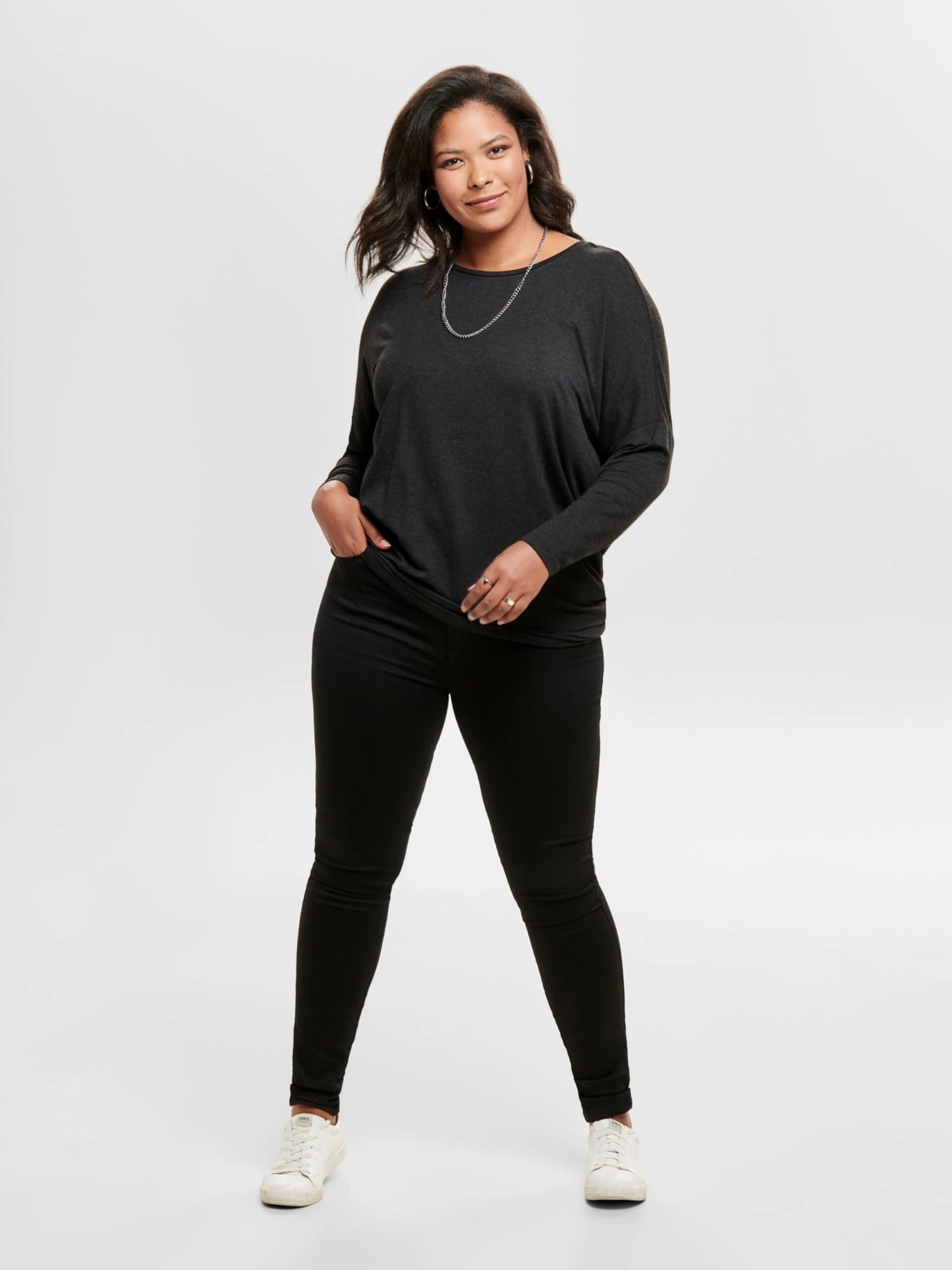 ONLY CARMAKOMA Lange Truien Trui Dames Zwart Gemêleerd 7 ONLY CARMAKOMA Lange Truien Trui Dames Zwart Gemêleerd - Afbeelding 5