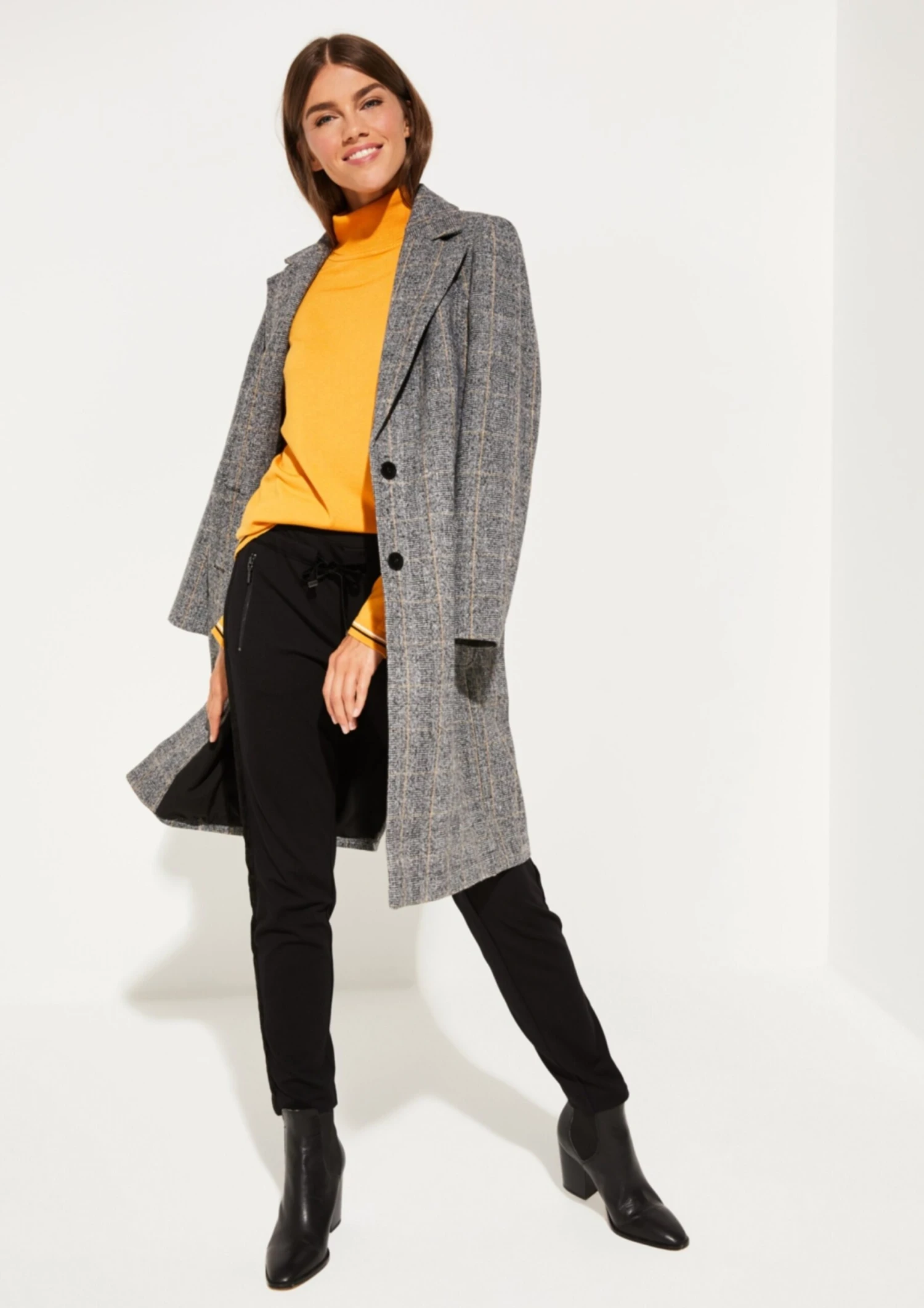 Comma Coltruien Trui Dames Goudgeel 4 Comma Coltruien Trui Dames Goudgeel - Afbeelding 2