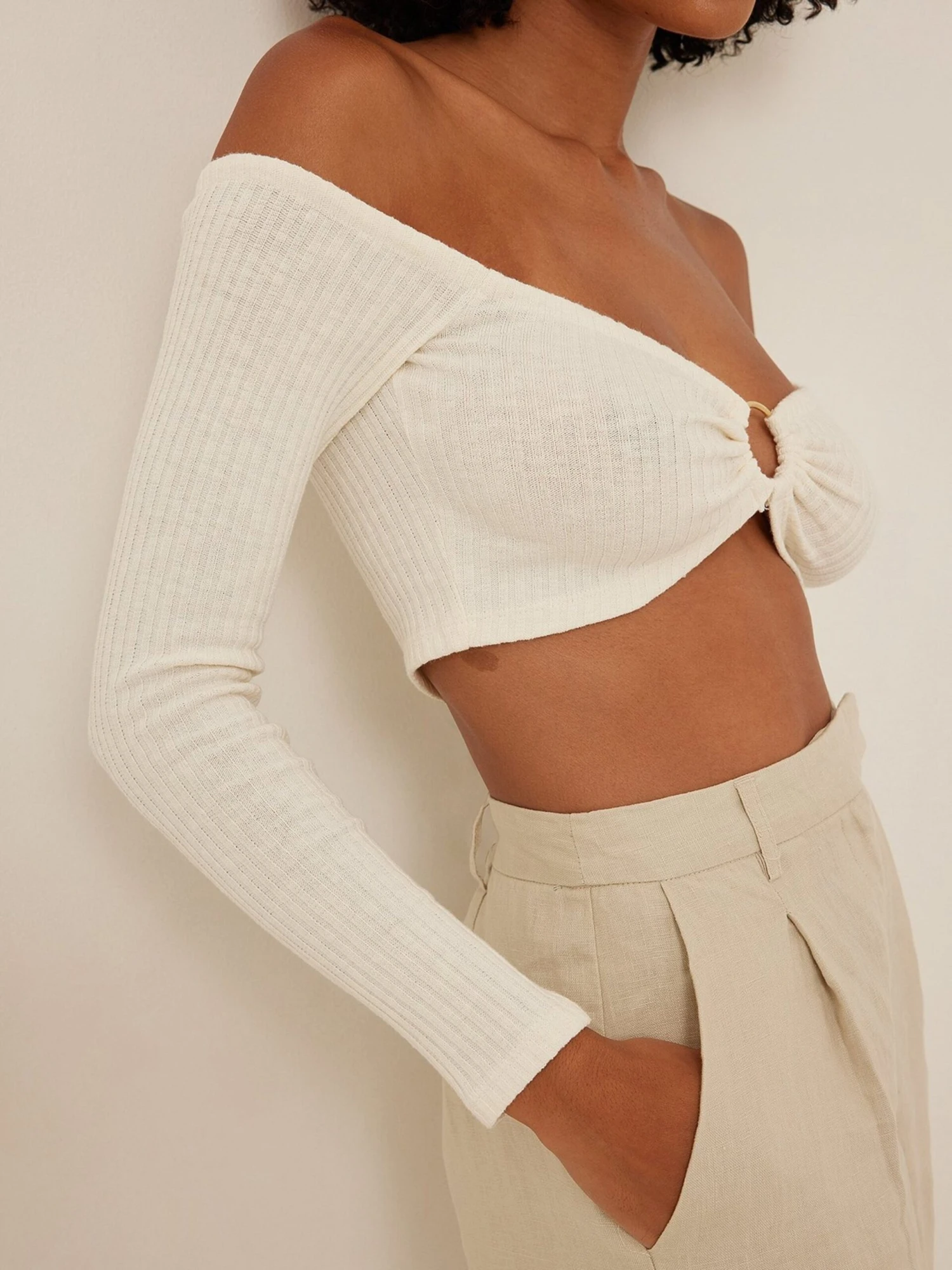 NA-KD Uitgaanstops Top Dames Crème 6 NA-KD Uitgaanstops Top Dames Crème - Afbeelding 4