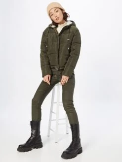 About You Winterjassen Winterjas Kitty Dames Donkergroen -Dameskleding Verkoop Winkel 9f6fd0ceb4685354d7695b99ab9640c7