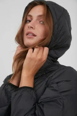 B.young Donsjassen Tussenjas BYAMAILA Dames Zwart -Dameskleding Verkoop Winkel bb11e8af25228c363b5c2846c16f60b5