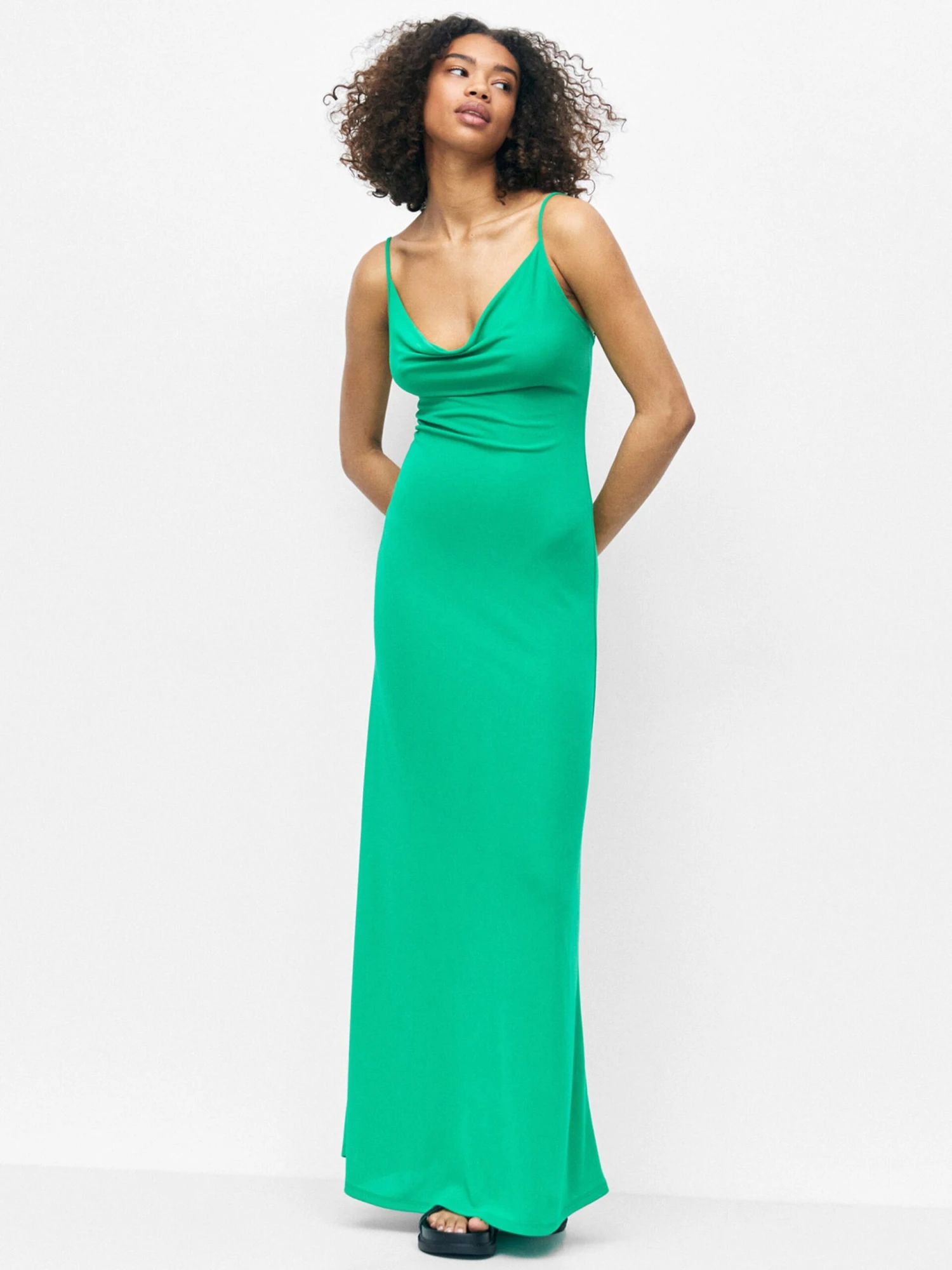 PULL & BEAR Maxi Jurken Jurk Dames Groen 4 PULL & BEAR Maxi Jurken Jurk Dames Groen - Afbeelding 2